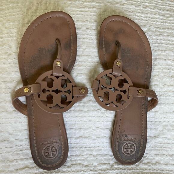 Tory Burch Shoes - Tory Burch Logo Sandals GUC Preloved